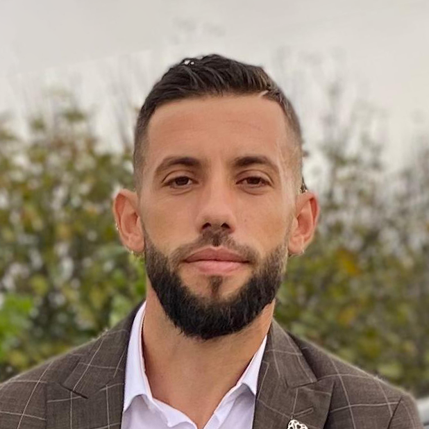 profile photo.png